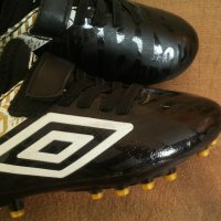 UMBRO Kids Football Boots Размер Размер EUR 28 / UK 10,5 детски бутонки с лепка 69-14-S, снимка 5 - Детски маратонки - 43718287