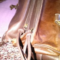 David Jones маркова дамска чанта естествена кожа 36х21х13см, снимка 10 - Чанти - 44012624