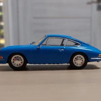 Porsche 901 1964 - мащаб 1:43 на Atlas моделът е нов в PVC дисплей-кейс, снимка 2 - Колекции - 43621486