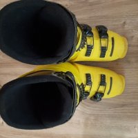 Ски обувки жълти номер 39 Salomon , снимка 6 - Зимни спортове - 40133765