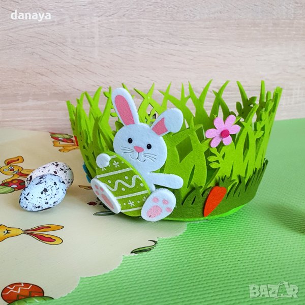 1409 Декоративен великденски панер с декорация зайче, снимка 1