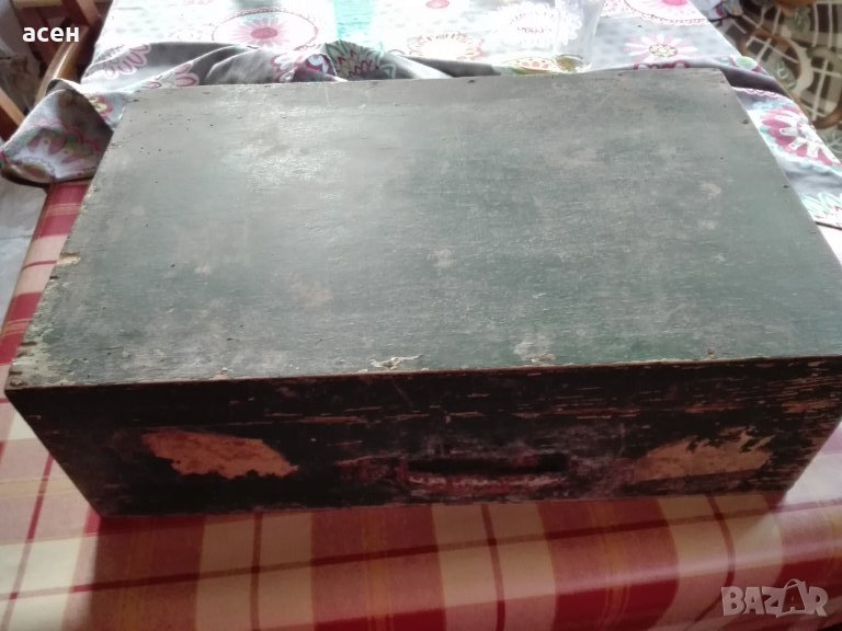 стар дървен куфар , снимка 1