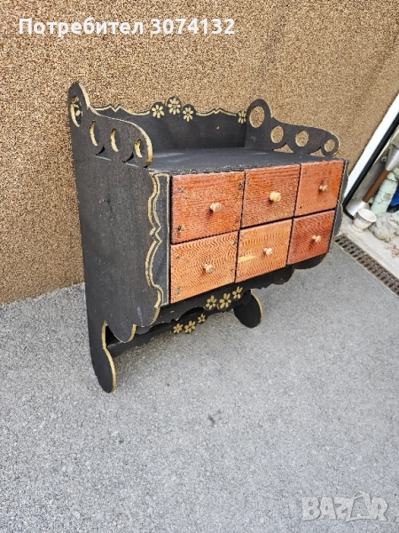 Ръчно рисуван шкаф за стена в ретро стил, снимка 1