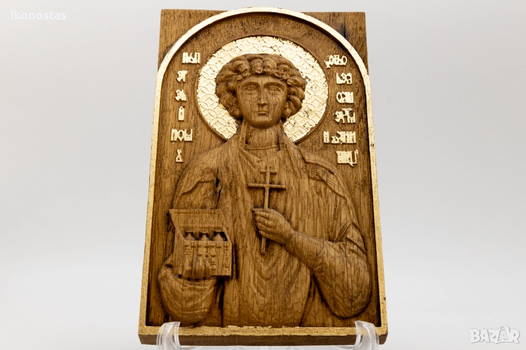 Релефна икона на свети великомъченик Пантелеймон от дъб, снимка 1