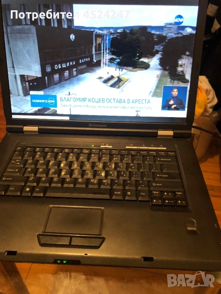 Lenovo лаптоп стар модел работи супер запазен , снимка 1