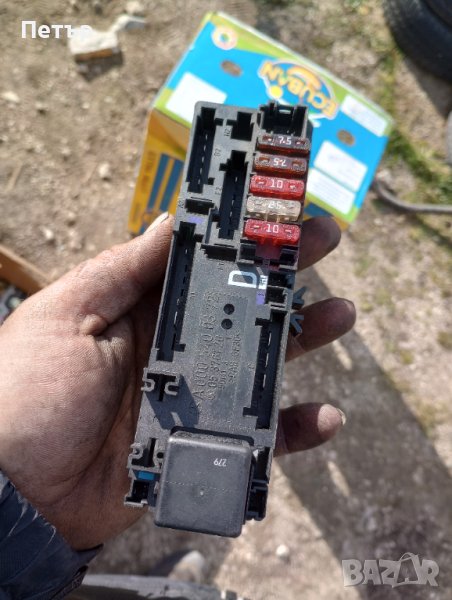 Модул с предпазители Мерцедес A0005400372, снимка 1