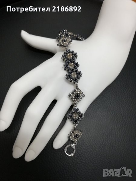 Гривни, снимка 1