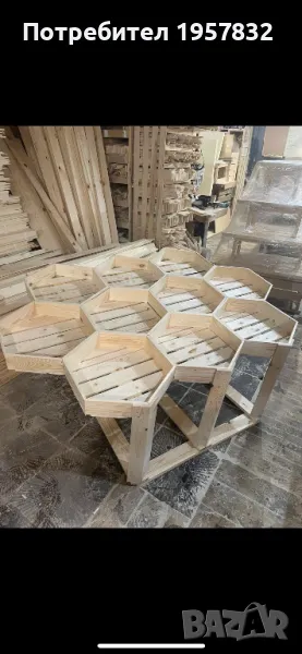 Самостоятелен дървен стелаж за плод и зеленчук хексагон, тип маса, снимка 1