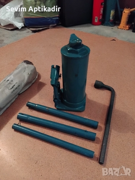 Оргинален маслен крик, снимка 1