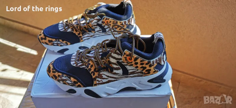 Маркови оригинални дамски маратонки MANU - 40 номер, снимка 1