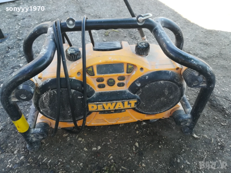 DEWALT-PROFI RADIO 220V-ВНОС SWISS 2009251639М, снимка 1