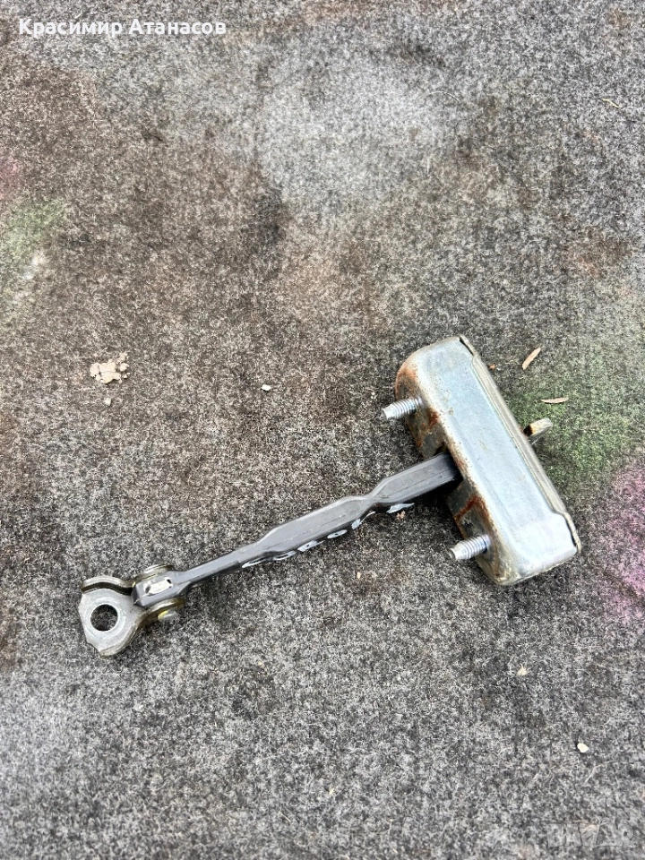 Ограничител врата преден десен за Тойота корола версо. 2004-2008г, снимка 1