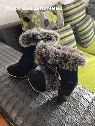 НОВИ!Елегантни дамски боти от естествен велур и естествен пух, снимка 3 - Дамски боти - 43433871