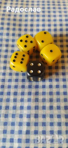 стари бакелитови зарчета