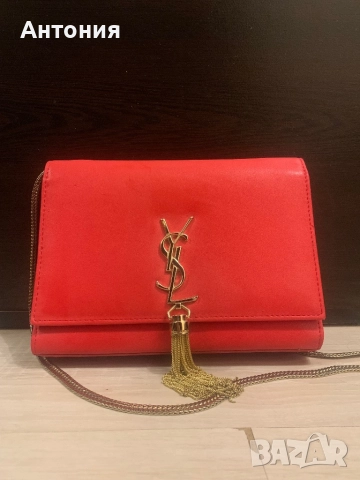 Червена чанта, снимка 2 - Чанти - 52662223