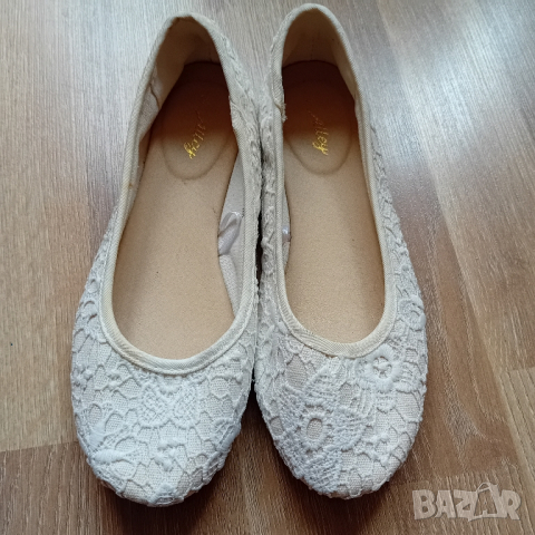 Бели дантелени балеринки, снимка 3 - Детски обувки - 44889601