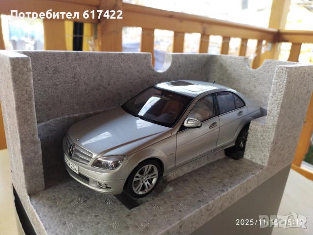 1:18 Autoart - Mercedes C-Class W204 Avantgarde
