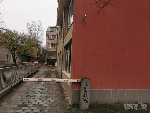 Парко място под наем! , снимка 2 - Гаражи и паркоместа - 44843648