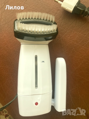 Продавам миниувлажнител-четка