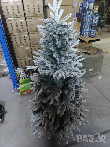 елхи , снимка 2 - Декорация за дома - 52131559
