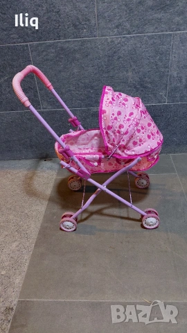 детска количка за кукли. 