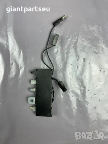 Антена Усилвател за БМВ BMW E36 1387751, снимка 3 - Части - 49605101