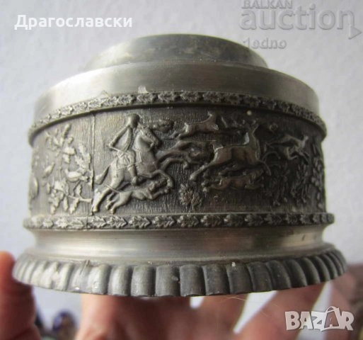 Стар метален съд, менче бакър бакърче, мед месинг метал, кутия, релеф.  лов, цинк антика , снимка 17 - Други - 31940415
