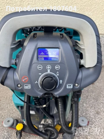 Професионална машина за под, снимка 1