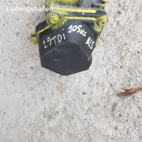 Клапа ауди а3 8п, снимка 2 - Части - 32315421