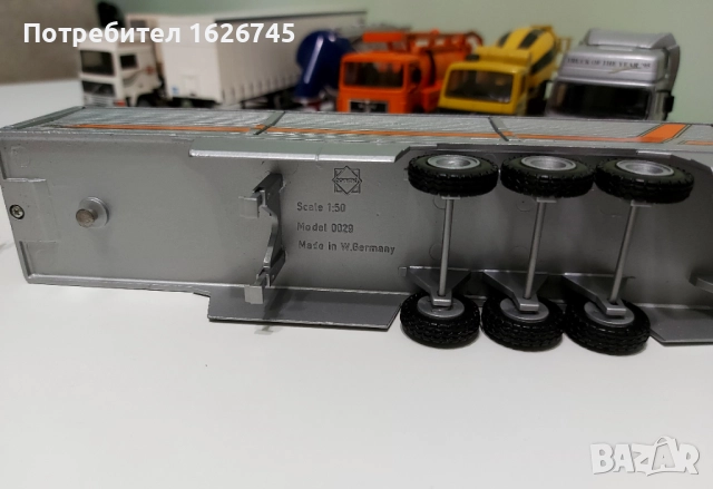 Mercedes-Benz 1633S Conrad 1:50, снимка 6 - Колекции - 52123692