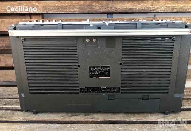 Радиокасетофон JVC RC M-70, снимка 10 - Радиокасетофони, транзистори - 53529675