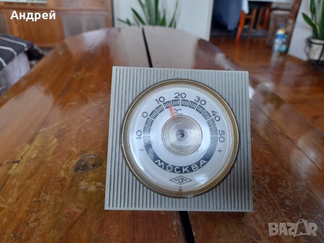 Стар механичен термометър Москва, снимка 1 - Други ценни предмети - 43748309