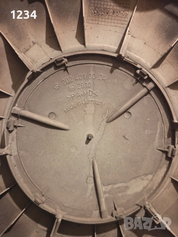 Оригинални тасове Mercedes 15 ки, снимка 4 - Аксесоари и консумативи - 53404855