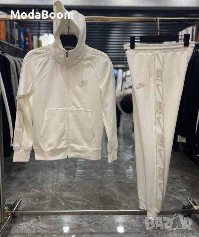 ✔️🤩NIKE стилни дамски екипи / 5 цвята✔️🤩, снимка 4 - Спортни екипи - 43688264