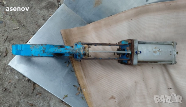 пневматичен ножов клапан, снимка 3 - Други машини и части - 52456384