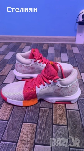 Спортни маратонки/Nike LEBRON WITNESS VIII, снимка 4 - Маратонки - 53044253