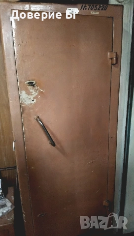Метален сейф / шкаф – здрав, масивен, снимка 2 - Други стоки за дома - 53187358