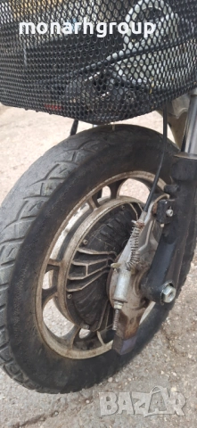Електрическа триколка за възрастни + зарядно, снимка 11 - Инвалидни колички - 52085752