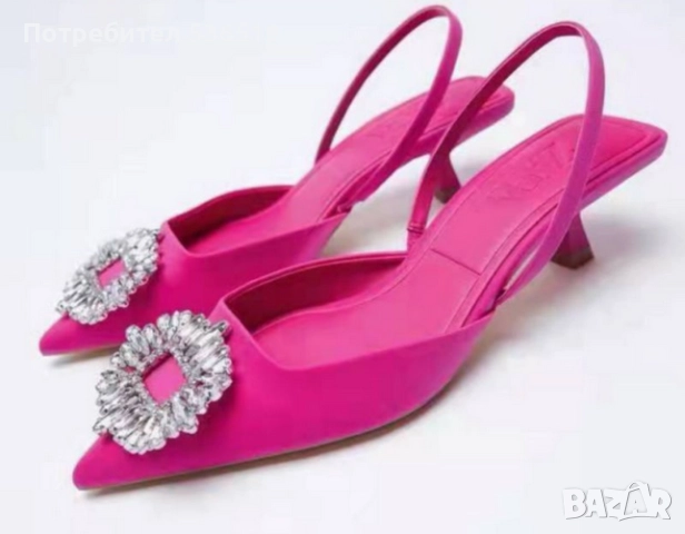 Дамски сандали на нисък ток Zara