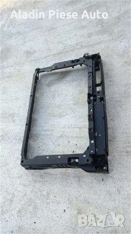 Trager Skoda Octavia 4 година 2020 2021 2022 2023 2024 код 5E3805588 , снимка 2 - Аксесоари и консумативи - 47837146