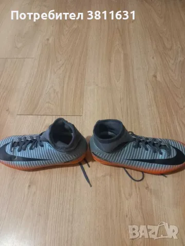 Детски футболни бутонки , снимка 1