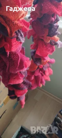 за дамите - шалове, терлици, плетени дрешки, шапки, снимка 6 - Други - 47648864