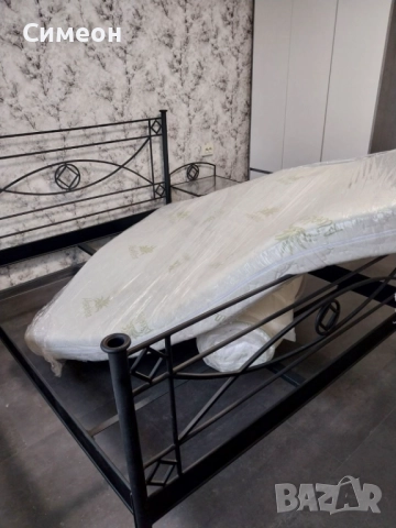 Спалня комплект - легло и шкафчета