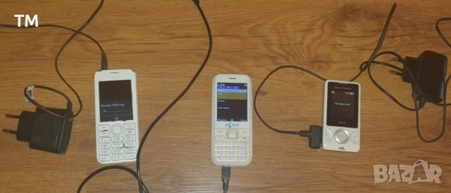 Работещи телефони, стари модели и различни зарядни устройства, снимка 8 - Друга електроника - 52073087
