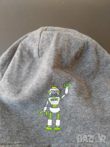 НОВА Детска Шапка с Роботче, снимка 4 - Шапки, шалове и ръкавици - 49031799