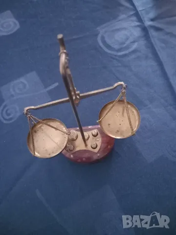 Везна с грамчета + 1 бонус, снимка 2 - Антикварни и старинни предмети - 50380018