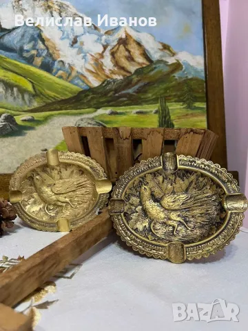 Стари месенгови пепелници с ловен мотив фазани. Отлично състояние.