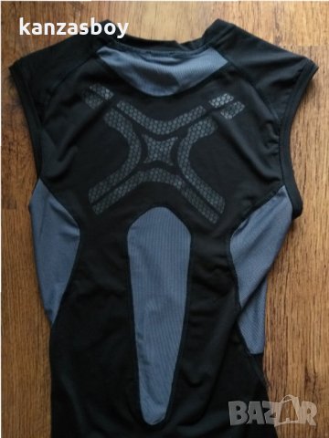 adidas techfit - страхотно мъжко трико КАТО НОВ, снимка 6 - Спортни дрехи, екипи - 32855749