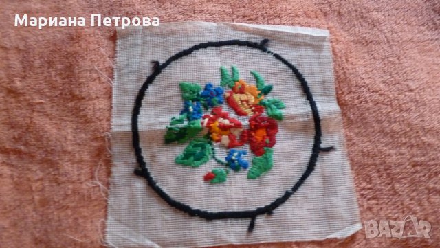 Бродирани карета,колани,конци и заготовки - българска бродерия, снимка 4 - Декорация за дома - 12445006