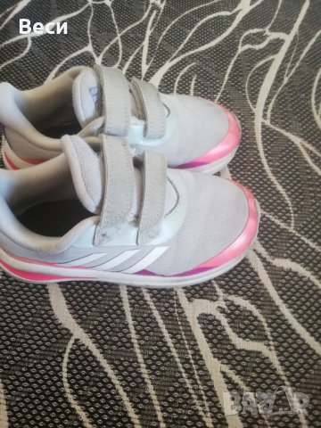 Детски маратонки адидас , снимка 3 - Детски маратонки - 44060810